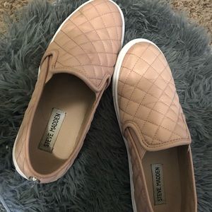 Steve Madden slip ons